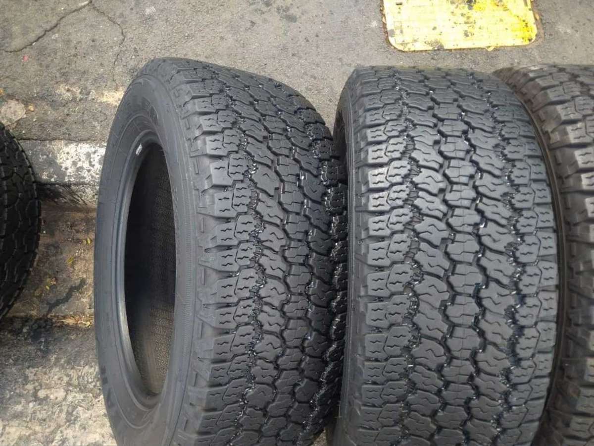 265/60/18 Goodyear Wranglar AT. 80% life