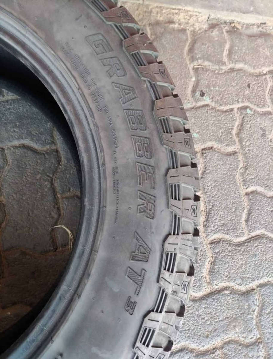 265/60/18 × 4 General Grabber AT fairly used tyres
