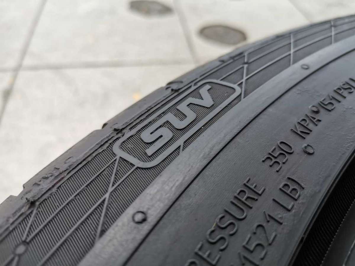 235/45/19 Continental used Tyres.