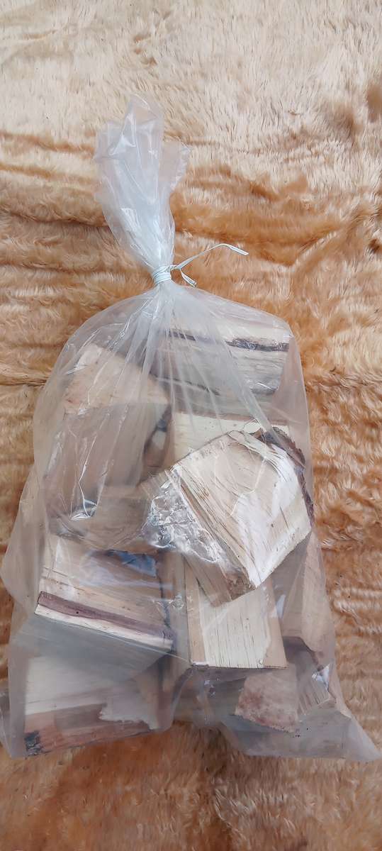 Pecanwood smoker chunks for barbecue