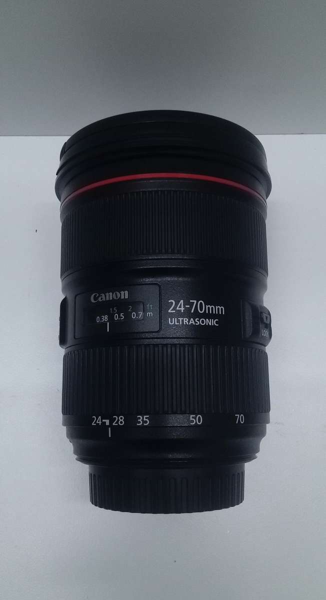 Canon EF 24 -70MM 1:2.8 L II USM ZOOM LENS
