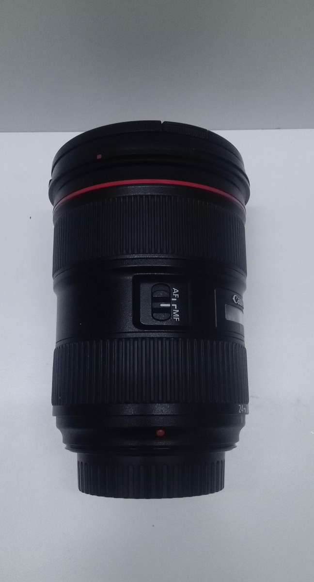 Canon EF 24 -70MM 1:2.8 L II USM ZOOM LENS
