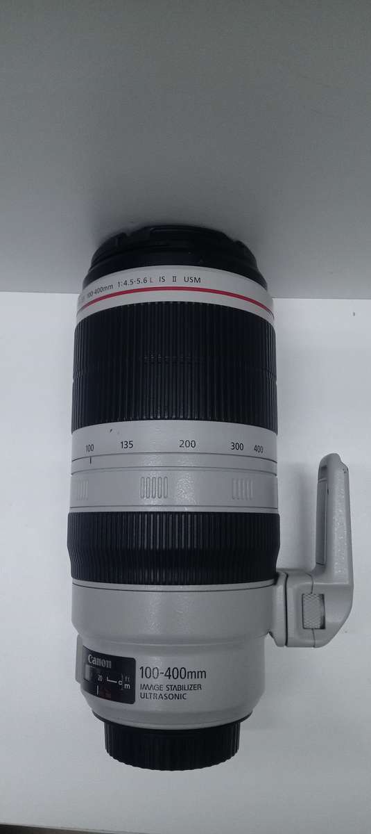 Canon EF 100-400mm f4.5-5.6 L IS II USM ZOOM LENS