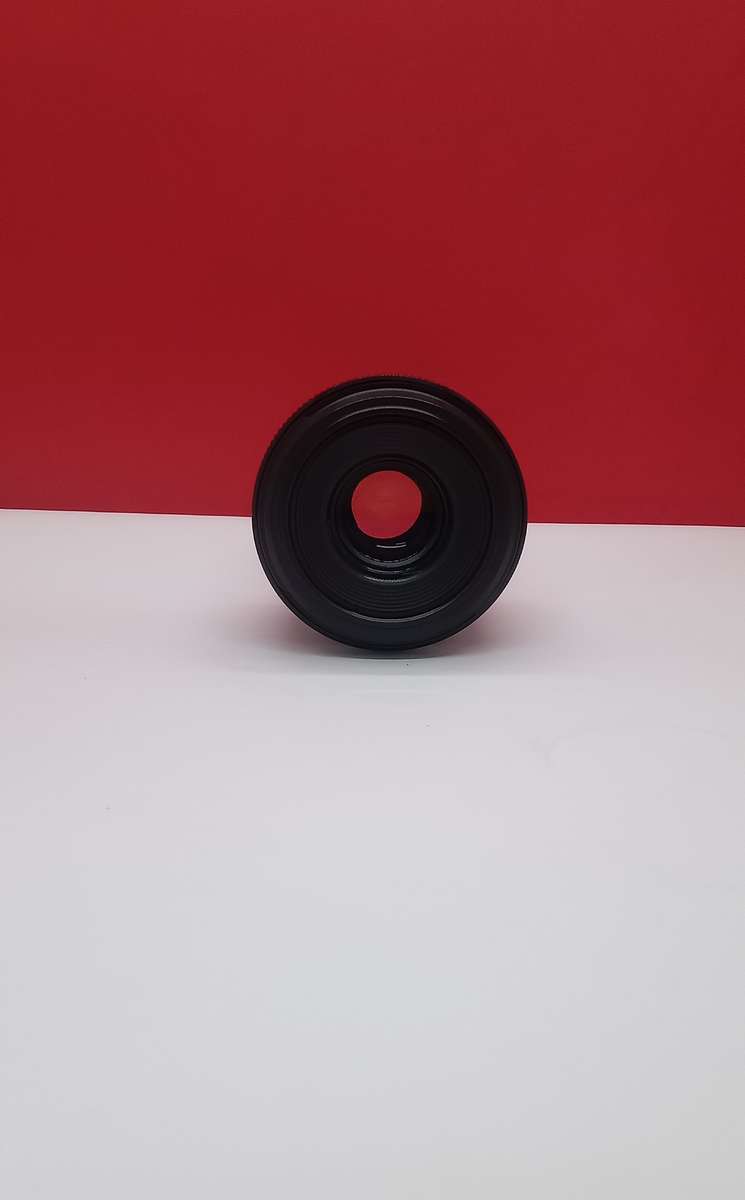 Canon EF 60MM f2.8 USM macro lens