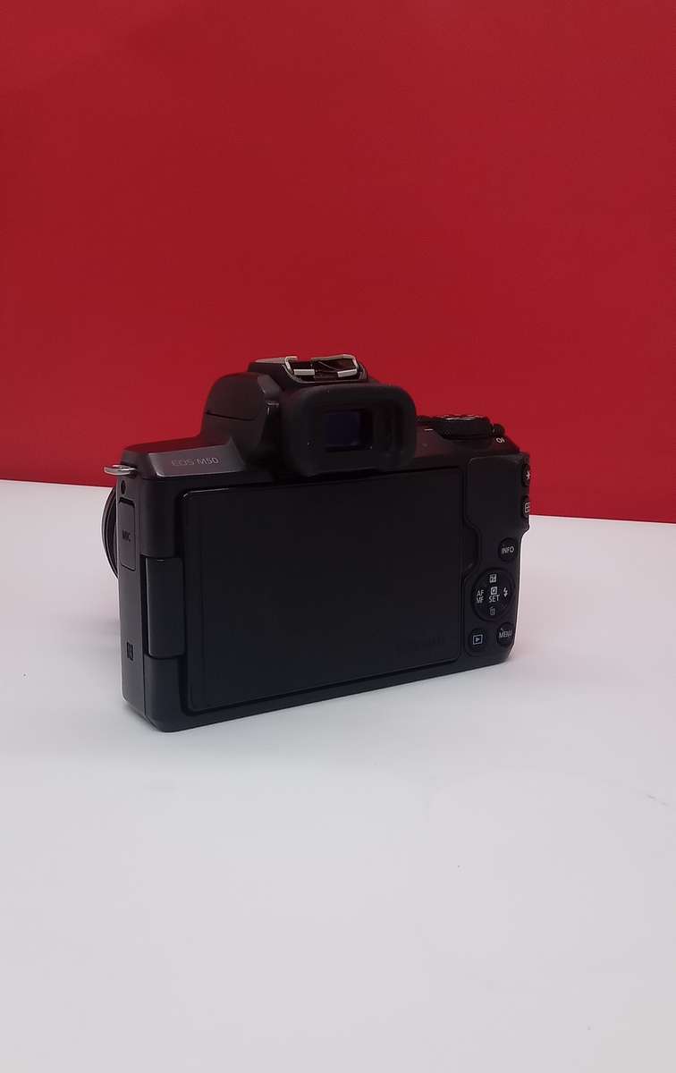 Canon EOS M50  4K mirrorless camera
