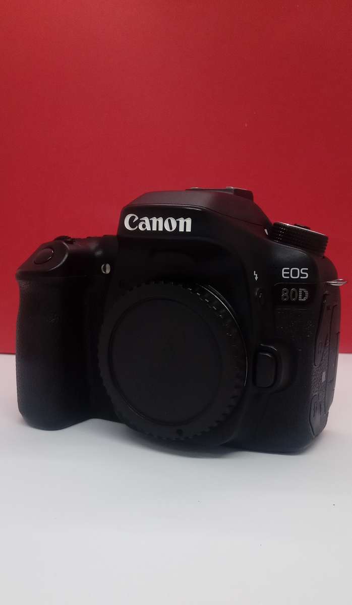 Canon 80D +18-135mm Zoom lens