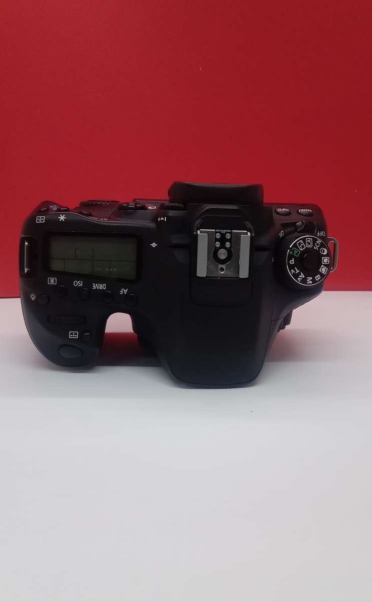 Canon 80D +18-135mm Zoom lens