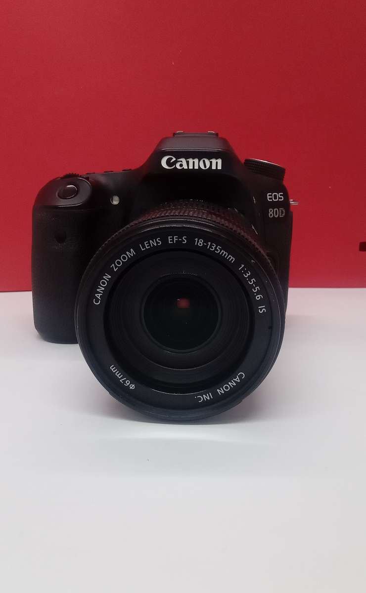 Canon 80D +18-135mm Zoom lens