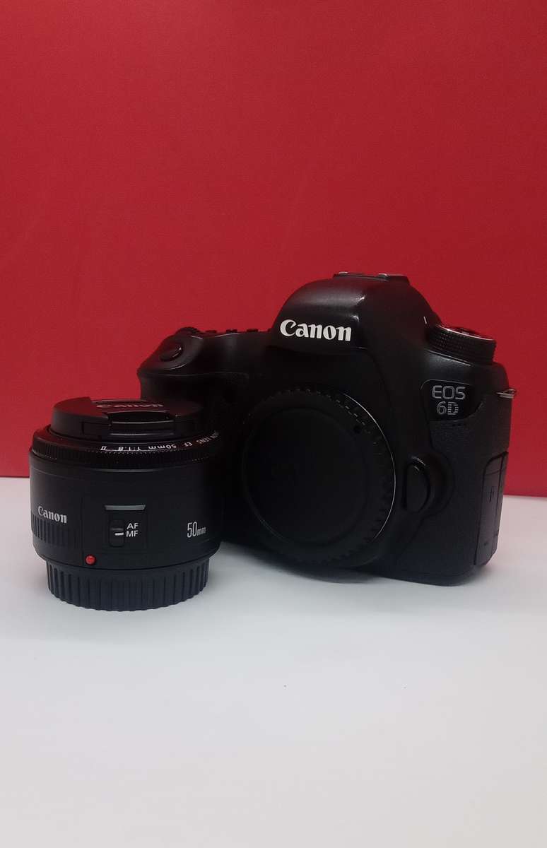 Canon 6D body +50mm1.8 prime lens (Combo)