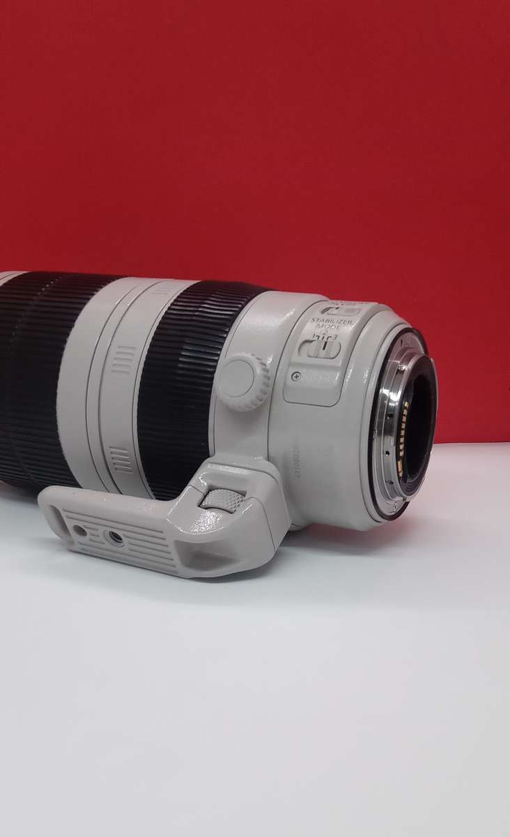 Canon EF 100-400mm f4.5-5.6 L IS II USM ZOOM LENS