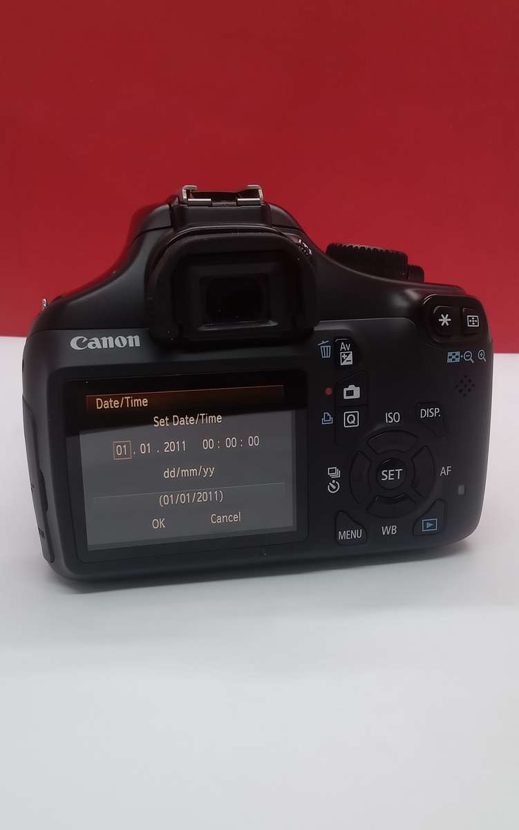 Canon 1100d camera