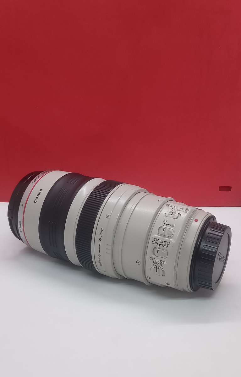 Canon EF 28-300mm 1:3.5-5.6 L IS USM