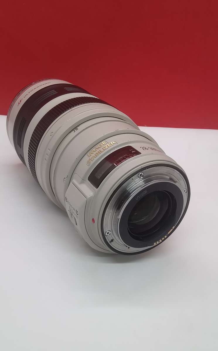 Canon EF 28-300mm 1:3.5-5.6 L IS USM