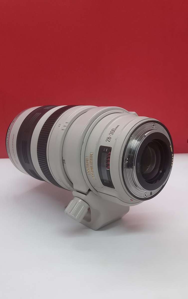 Canon EF 28-300mm 1:3.5-5.6 L IS USM