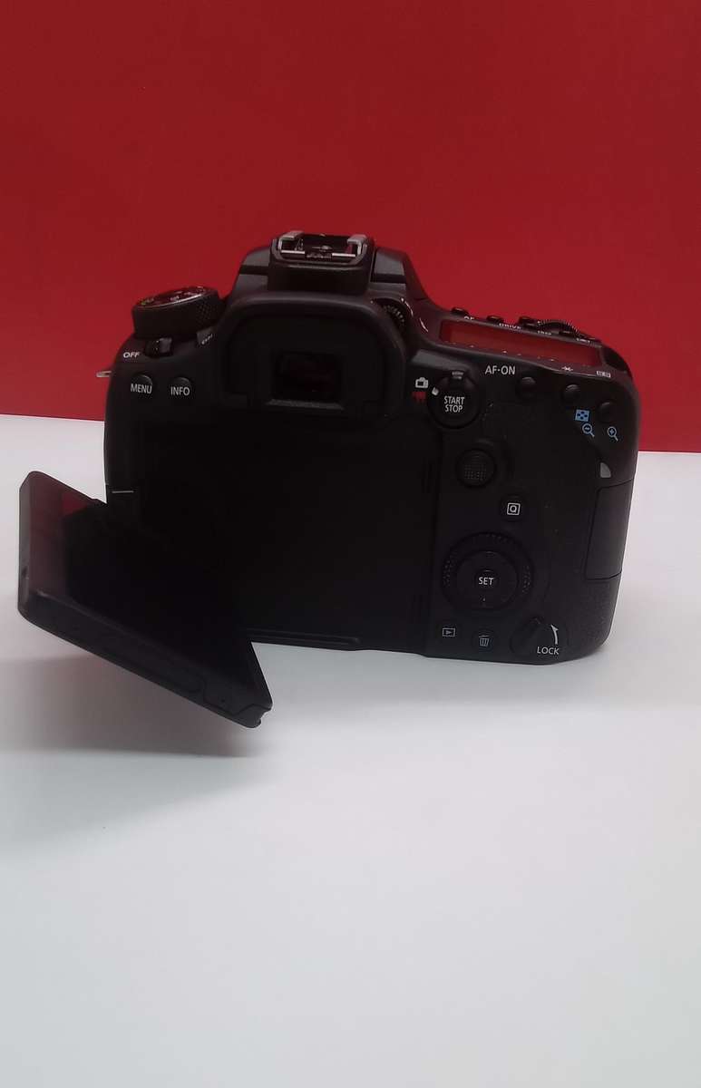 Canon 90D + EF 18-55mm lens