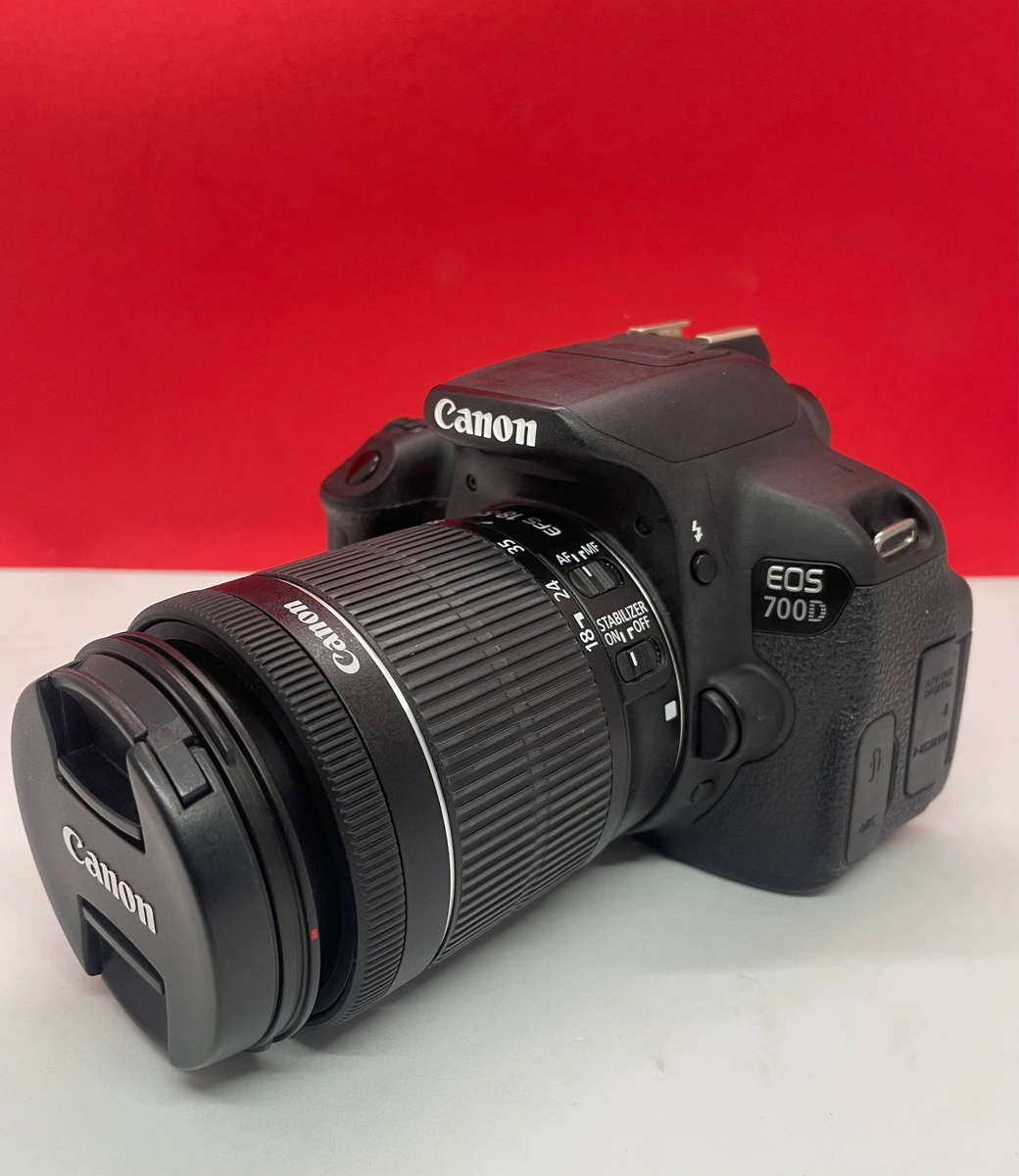 Canon 700d slr camera