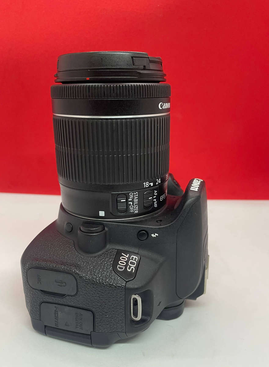 Canon 700d slr camera