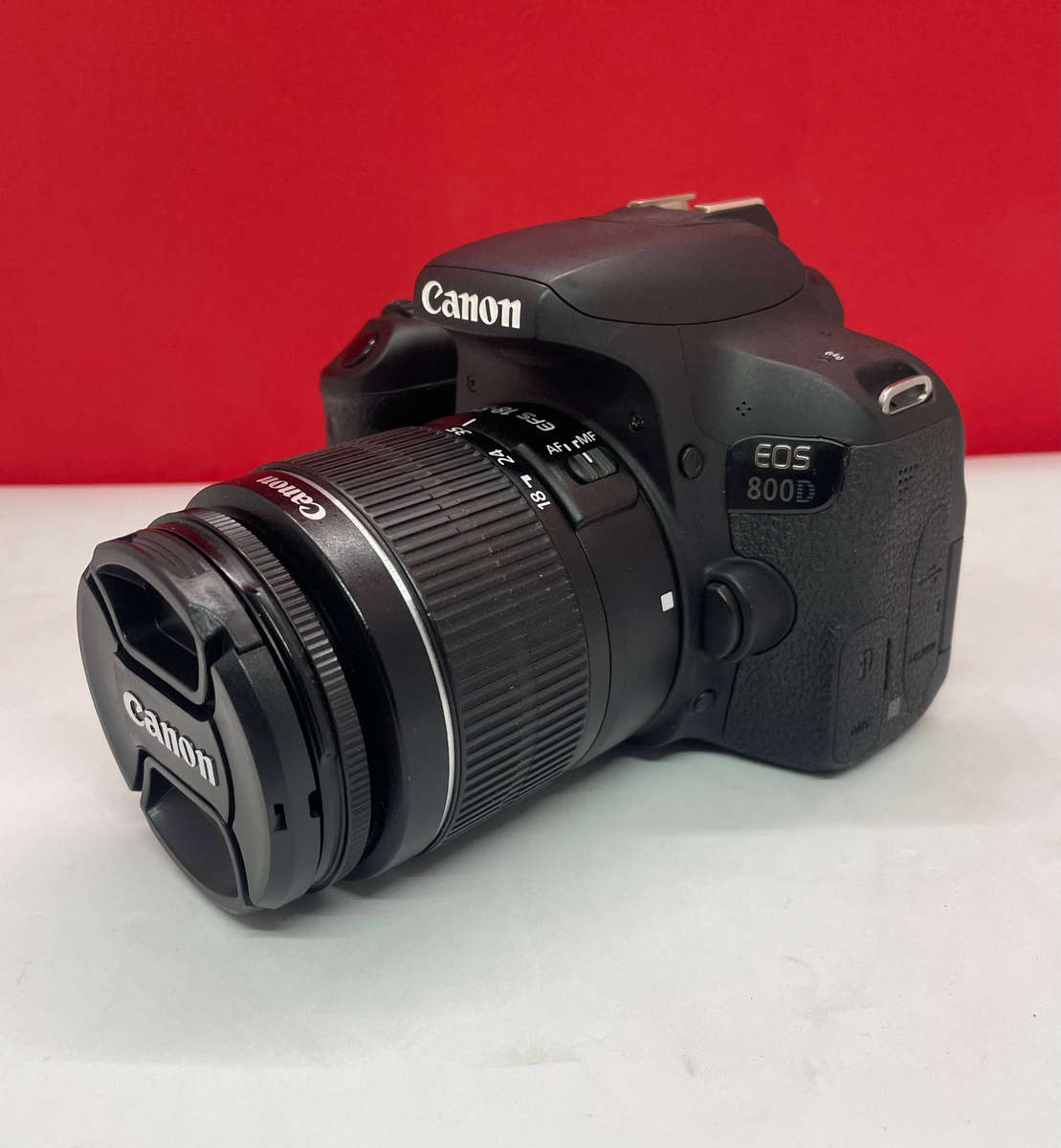 Canon EOS 800d slr camera