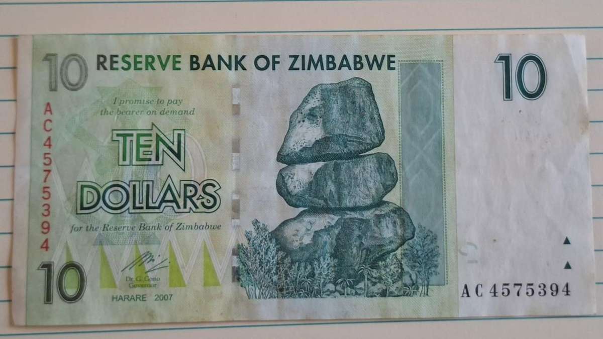 2007 - Zimbabwe - $ 10 - Dr G Gono - Demonetised Sep 2015 - AC 4575394