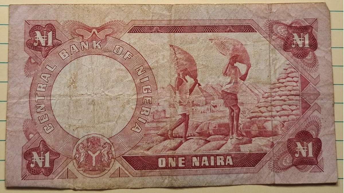 1973-1978 - Nigeria - 1 Naira - Signature: Clement Nyong Isong (CNI) +  - Demonetised Yes - DE61 680