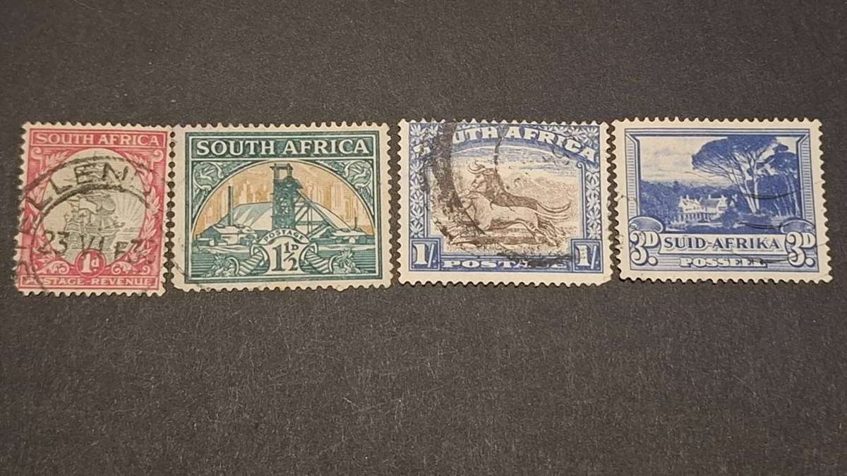 1933 - South Africa - ½P + 1½P + 3P + 1(Sh) - Definitive.