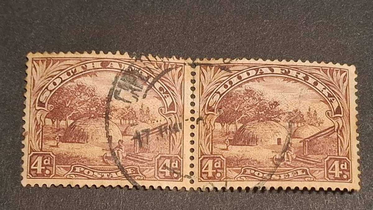 1927 - RSA - Pair - 4D - Local Motives.