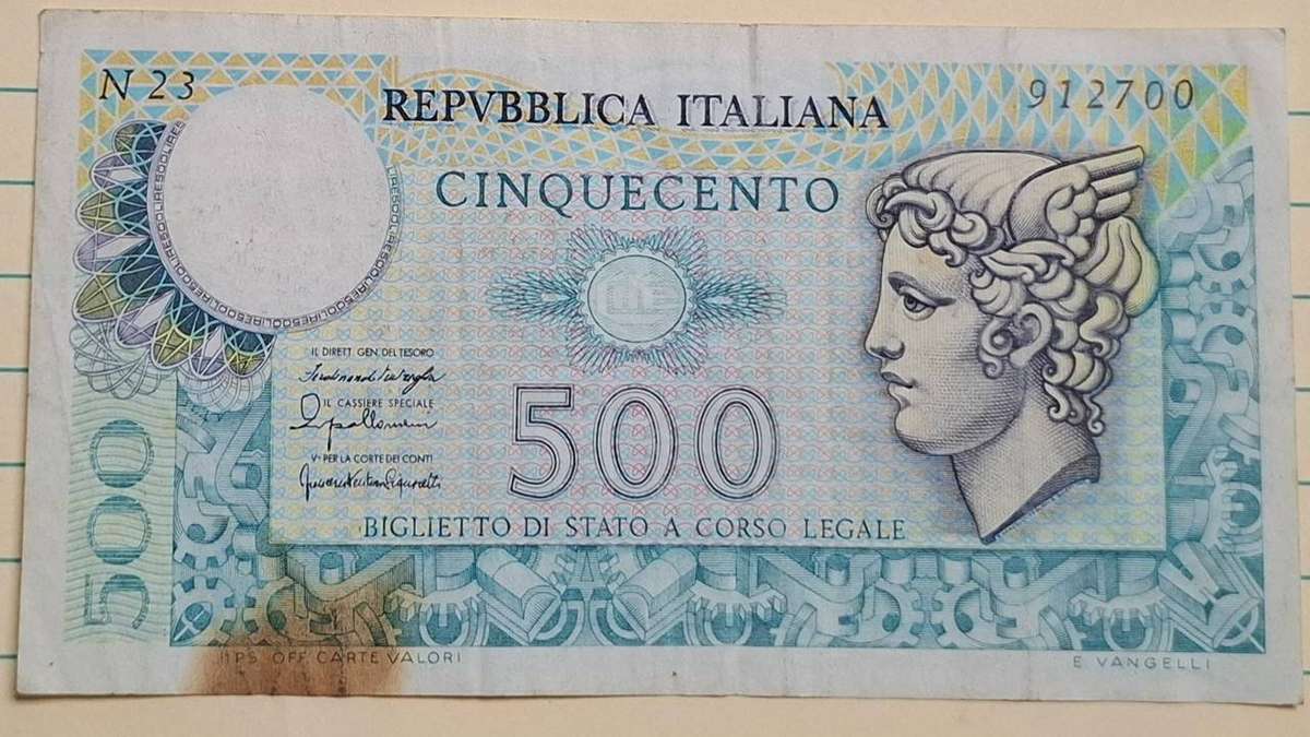 20 Dec 1976 - Italy - 500 Lire - Demonetised - Feb 1986 - 912700