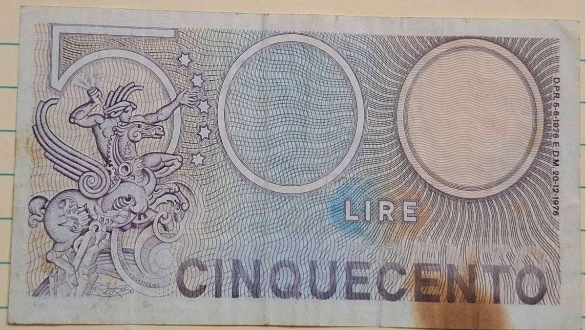 20 Dec 1976 - Italy - 500 Lire - Demonetised - Feb 1986 - 912700