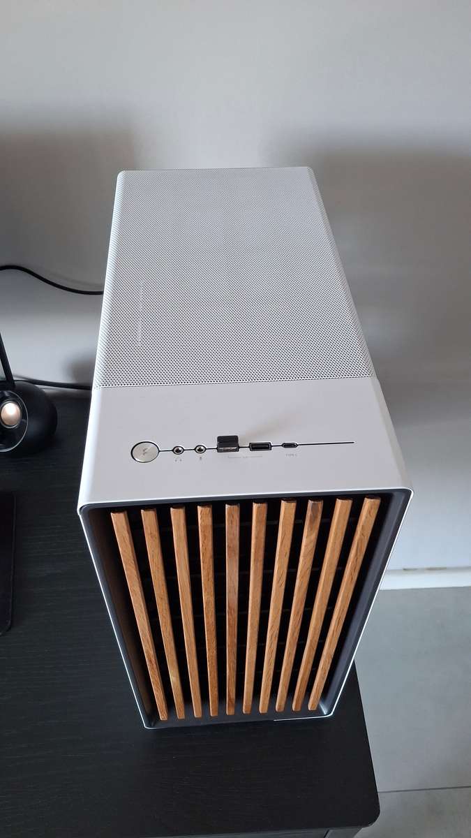 Modern High end Desktop Computer [Gaming PC]