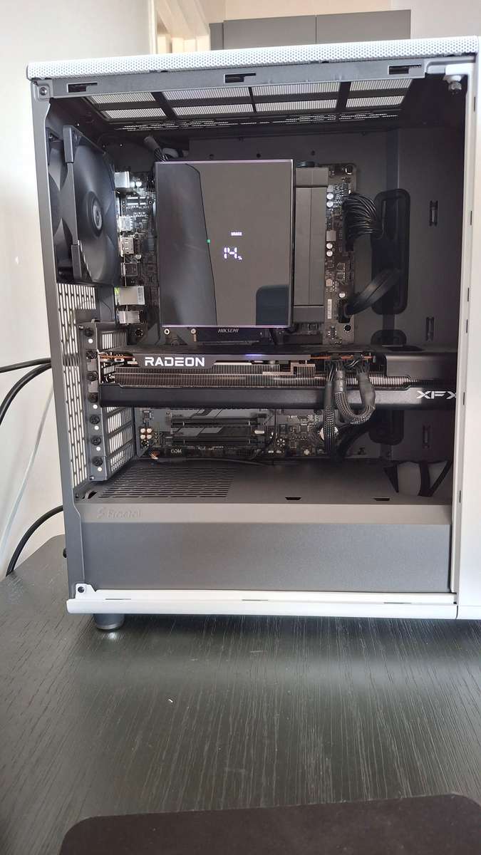 Modern High end Desktop Computer [Gaming PC]