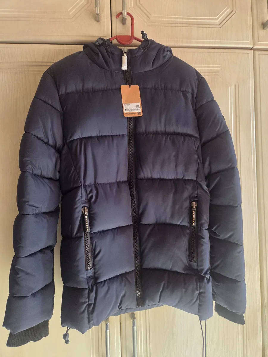MARKHAM SIZE SMALL PUFFER JACKET BRAND NEW NAVY