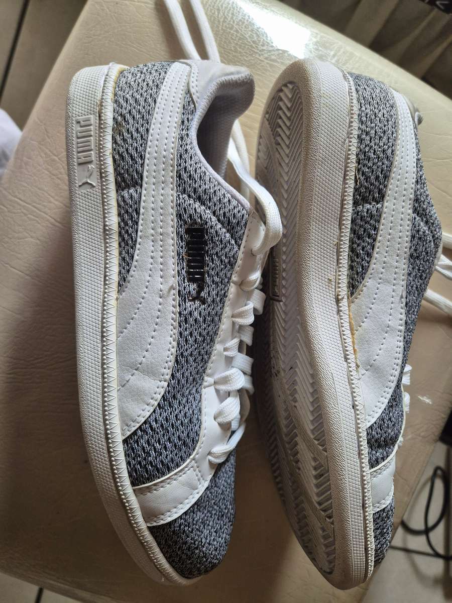 PUMA SNEAKERS SIZE UK 7