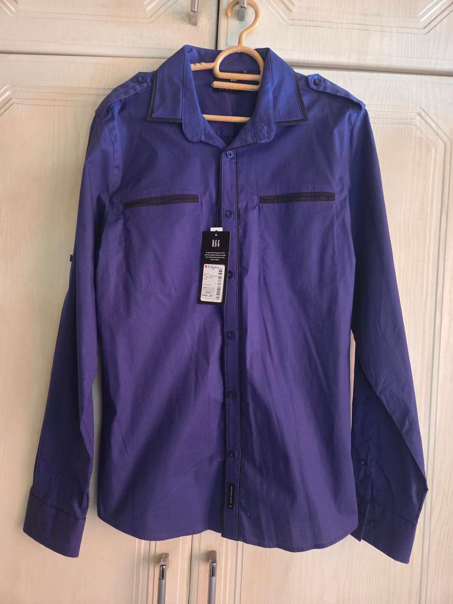 THREE MENS FORMAL SHIRTS SIZE SMALL BRANDED