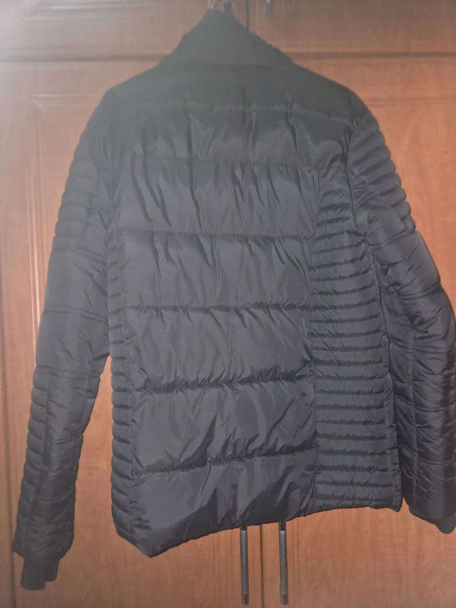 MARKHAM SIZE SMALL PUFFER JACKET
