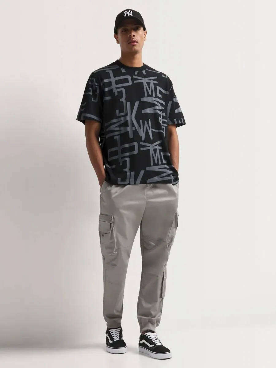 MARKHAM CARGO JOGGERS SIZE EXTRA SMALL BRAND NEW