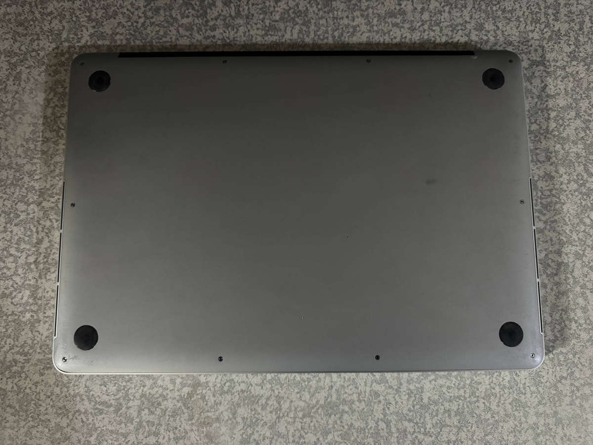 Apple MacBook Pro 15-inch Mid 2015 i7 512GB Retina Display