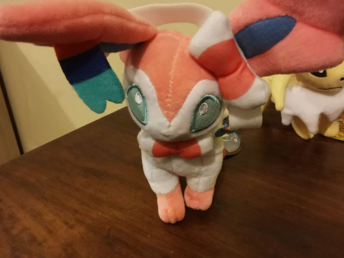 Pokémon Plushy Collection - Evee and Friends