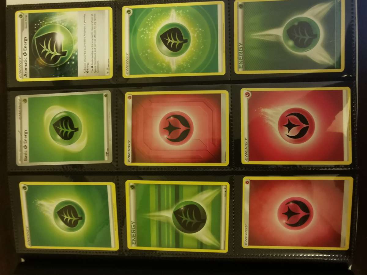 Pokémon Cards in Binders - All Individual and Original x600