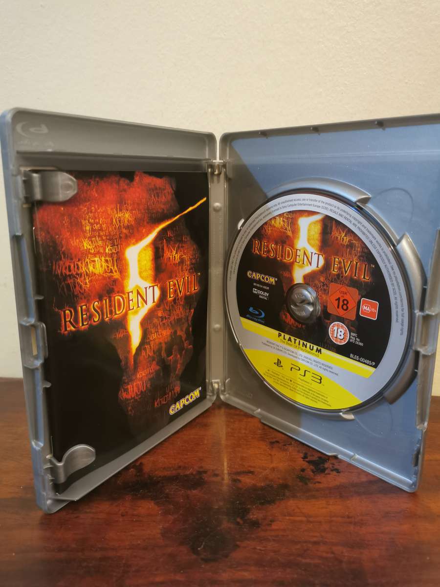 Resident Evil 5 on PlayStation 3 with Booklet
