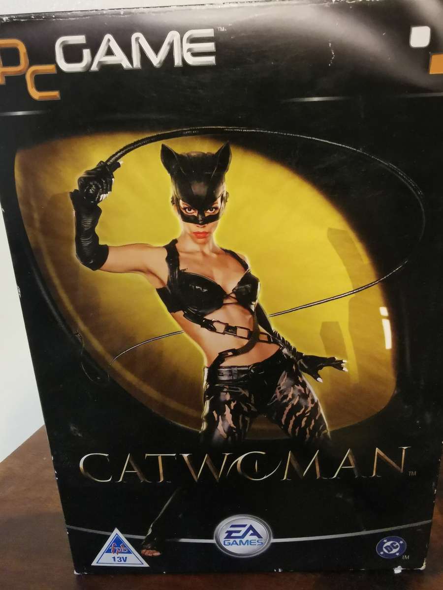 Box Set Edition of Catwoman on PC - Complete with Booklet