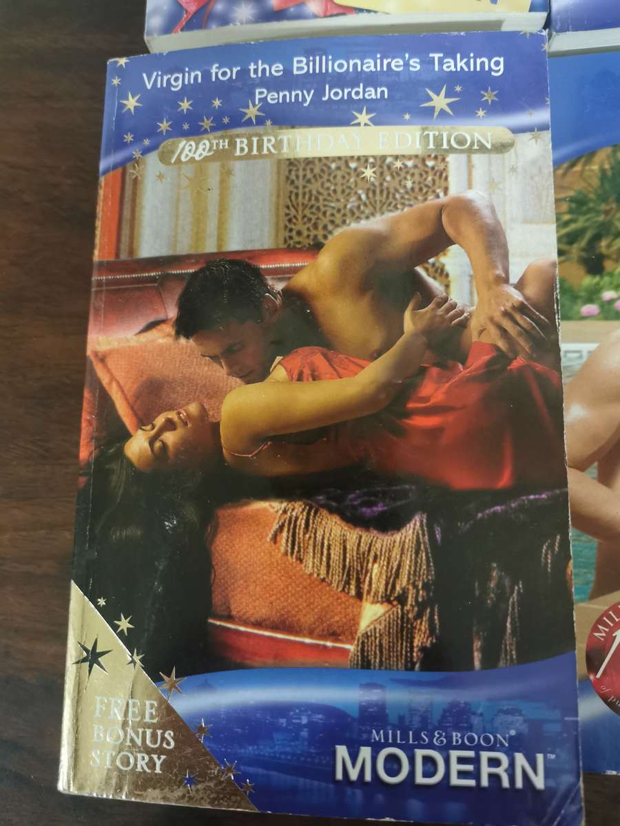 Mills and Boon Modern Romance Series x6 books