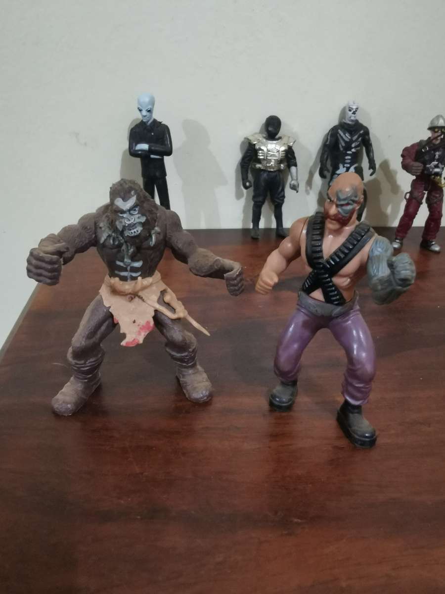 Action Figure Collection of x22 Individuals - see pics