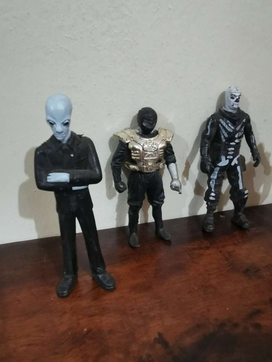 Action Figure Collection of x22 Individuals - see pics