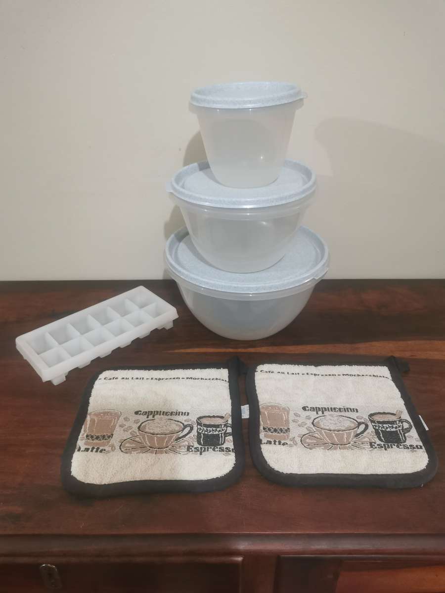 Lot of Kitchen Items - see pics