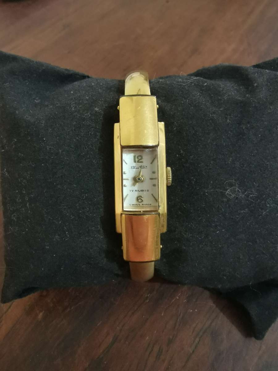 Vintage Swiss 17 Rubis Tourist Watch