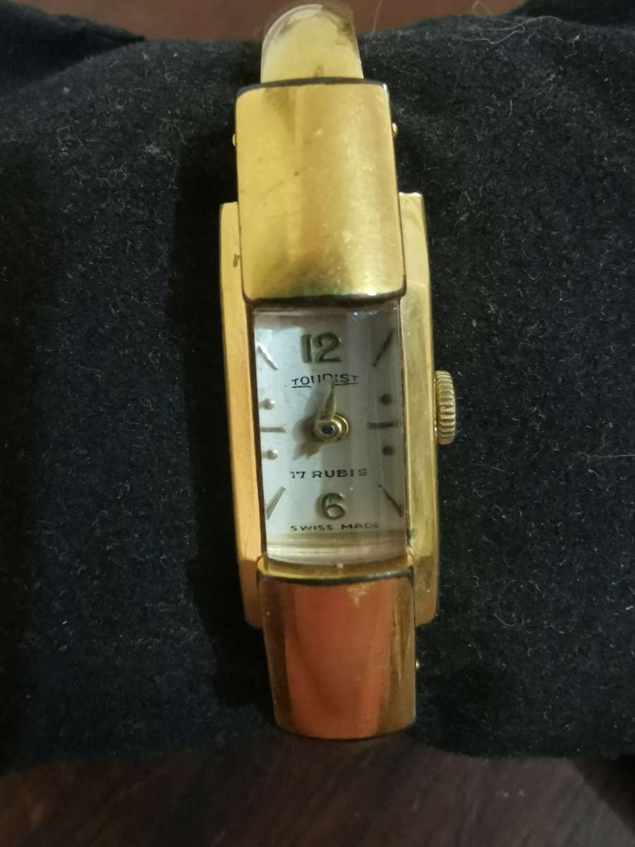 Vintage Swiss 17 Rubis Tourist Watch