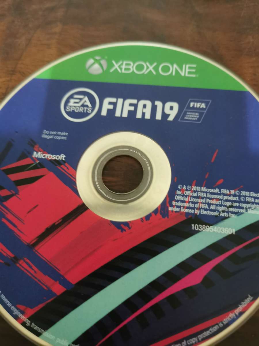 FIFA 18 and 19 on Xbox One - no covers