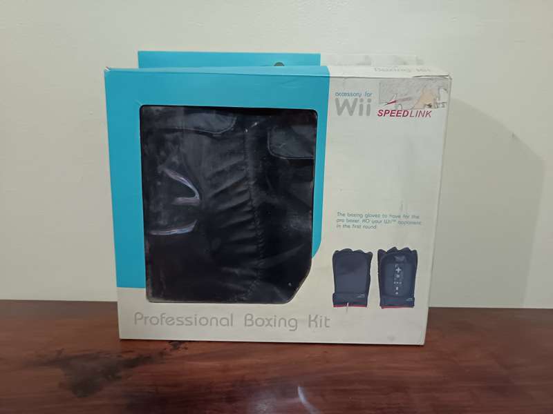 Nintendo Wii Boxing Kit