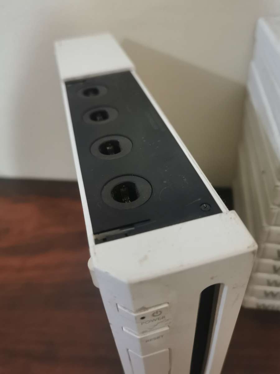 Nintendo Wii Console and Game Combo - See Description and Pics