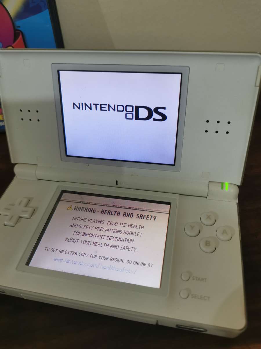 Nintendo DS Combo - see pics and description